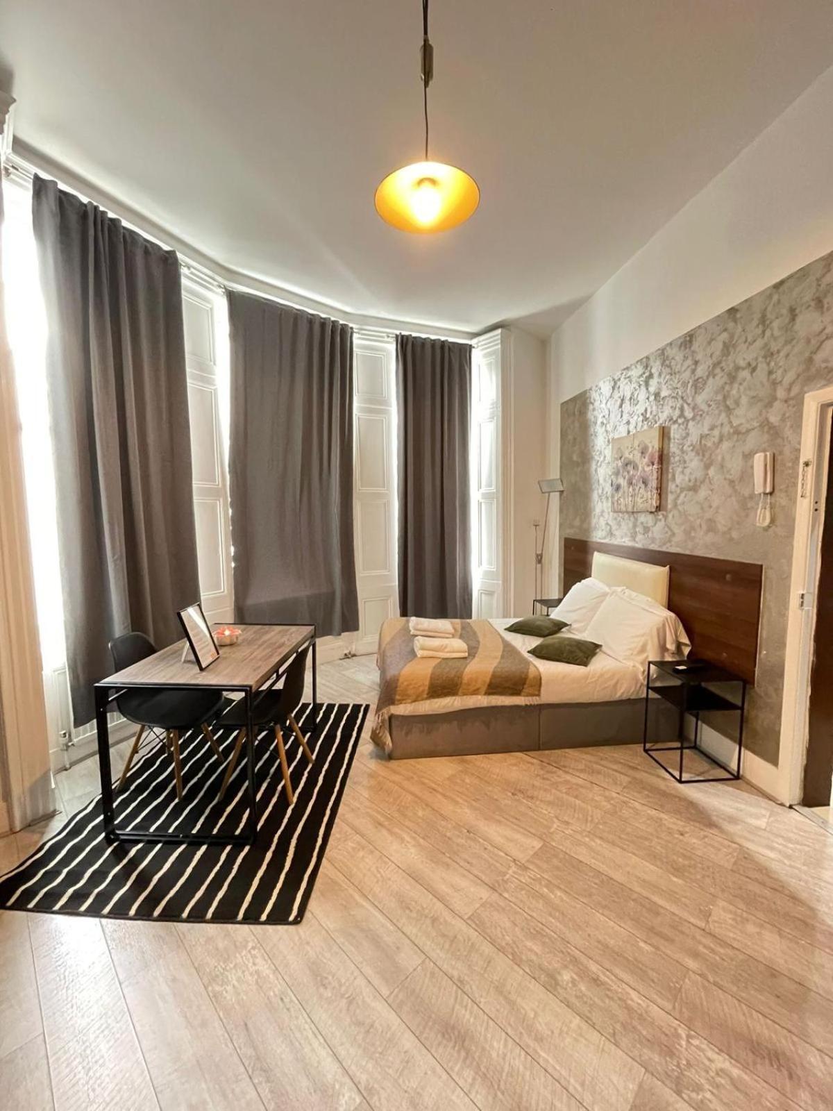 Cromwell Apartments ロンドン エクステリア 写真