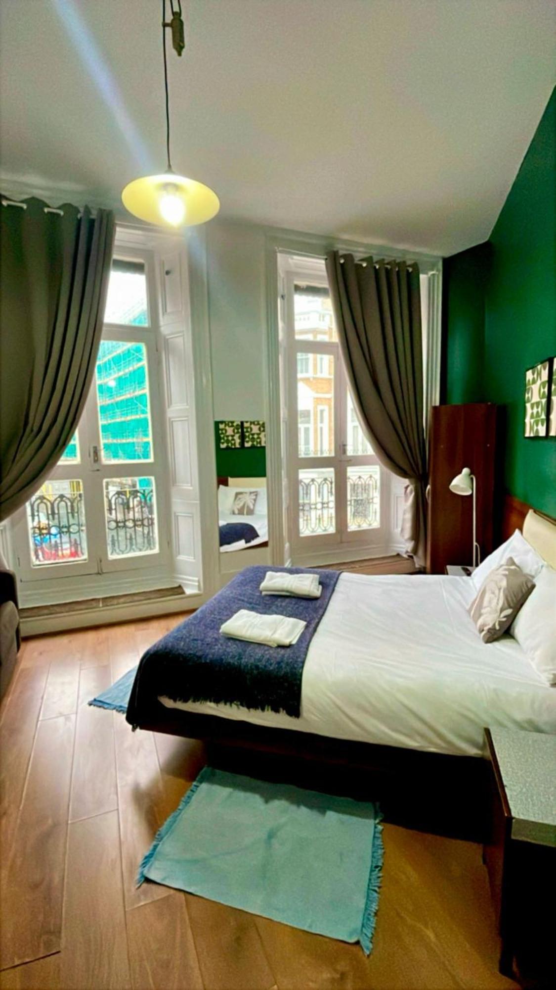 Cromwell Apartments ロンドン エクステリア 写真
